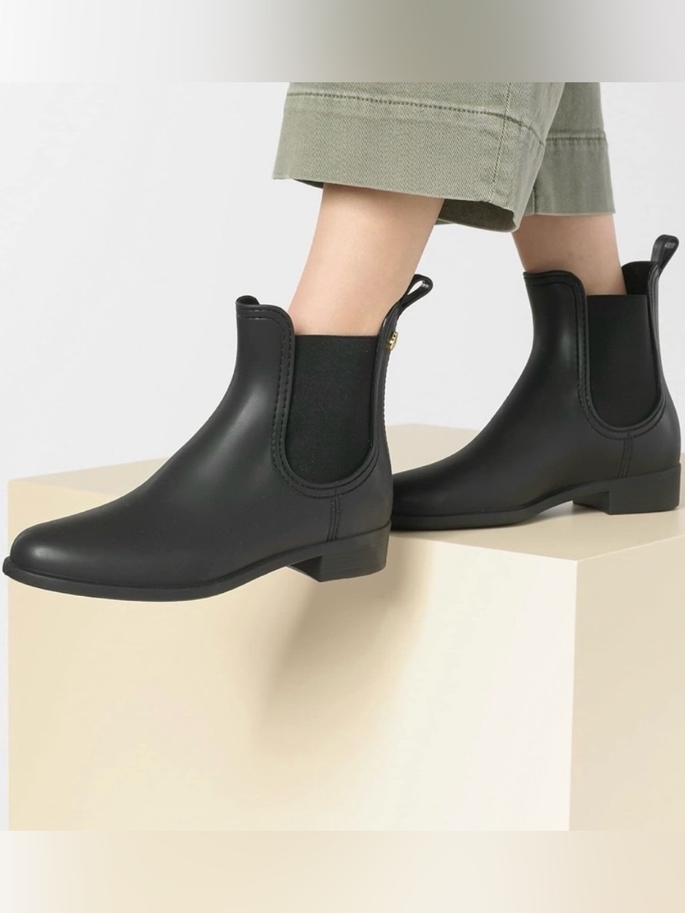 Lemon Jelly Black Chelsea Rain Boots Waterproof Size EU 39
